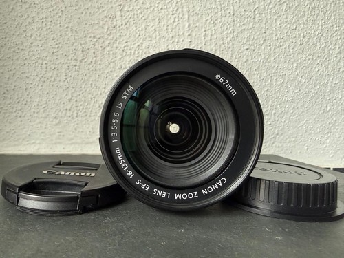 Canon 135mm 3 5 - 18-135mm, f/3.5-5.6